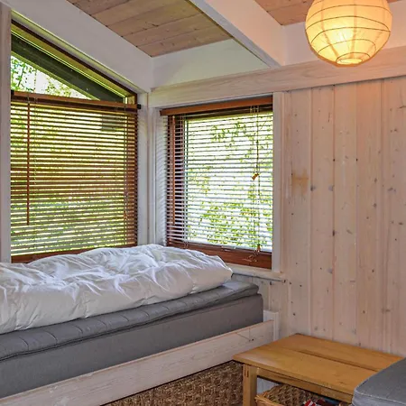 Cozy Home In Jaegerspris With Sauna *