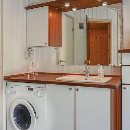 Stunning In Jaegerspris With Kitchen * Hornsved